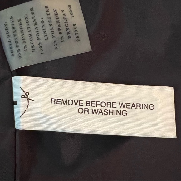 𝅺UNIQUE design Ann Taylor skirt - truly a work of Art! Never Worn - Picture 7 of 7